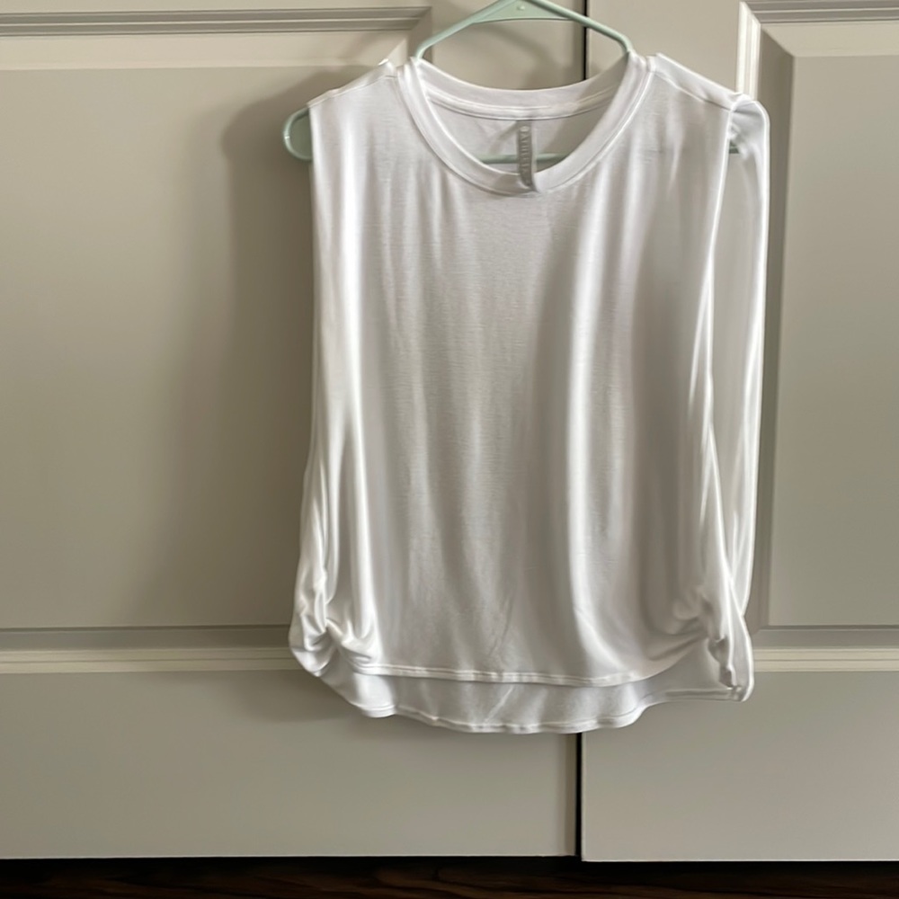 Athleta Women’s Shirt